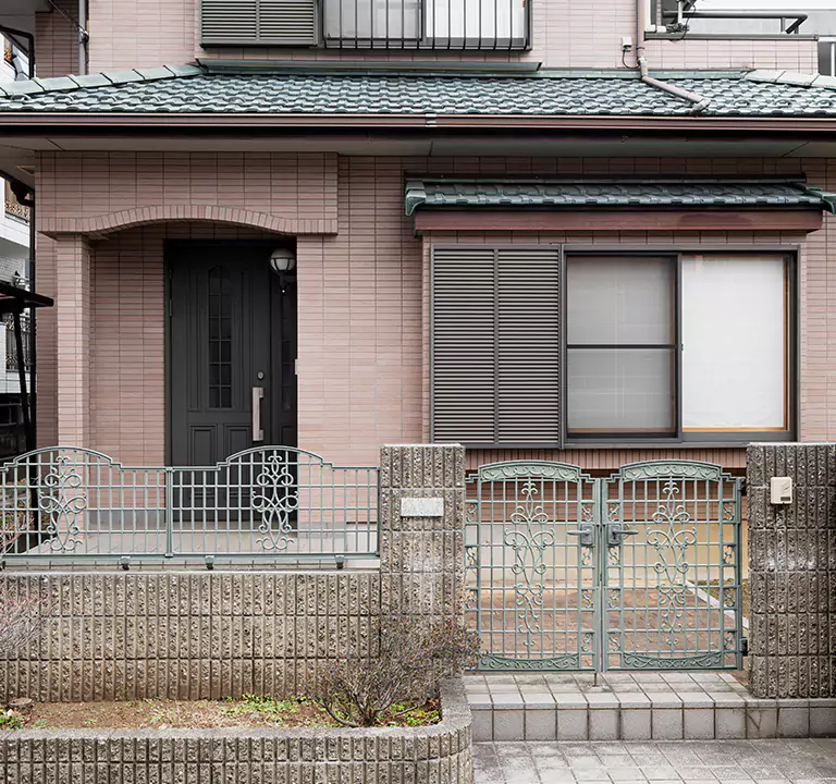 The Most Trusted Company to Sell Damaged House in Oyster Bay